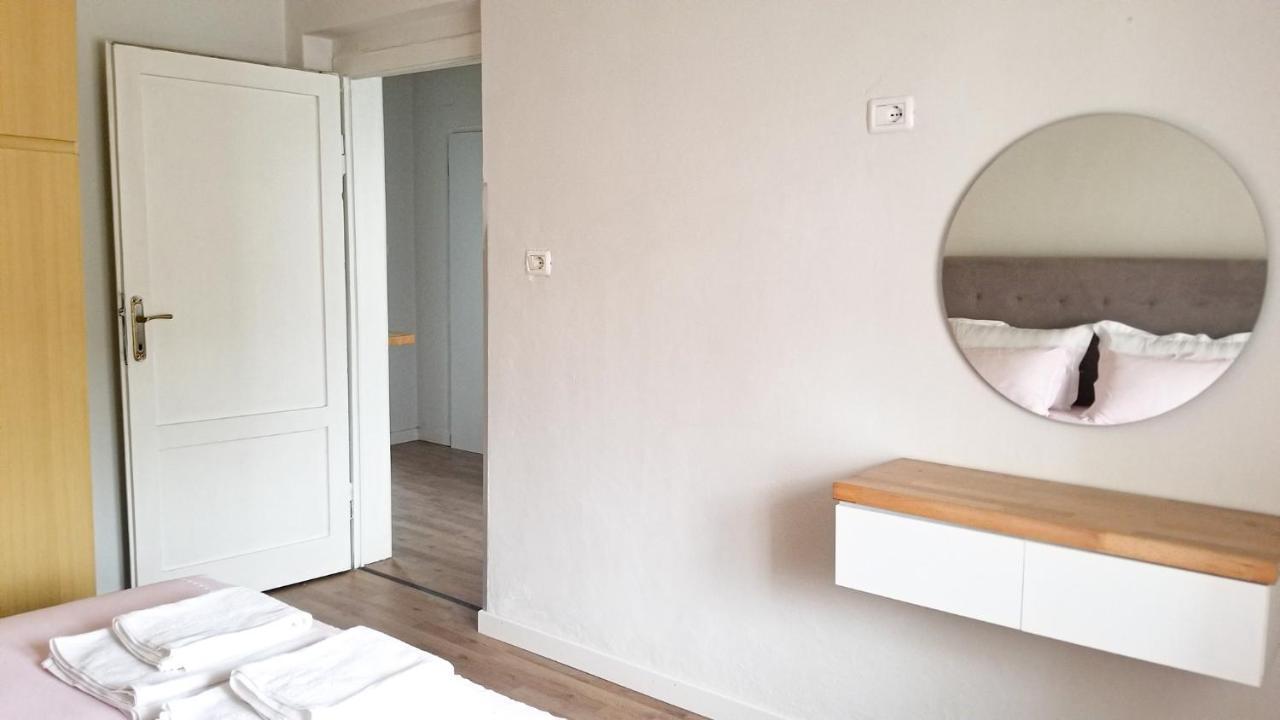 Spacious And Cozy - Ajia * Tirana
