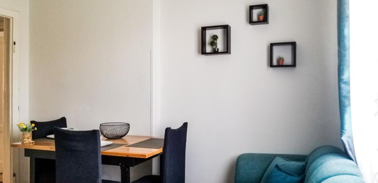Apartment Spacious And Cozy - Ajia