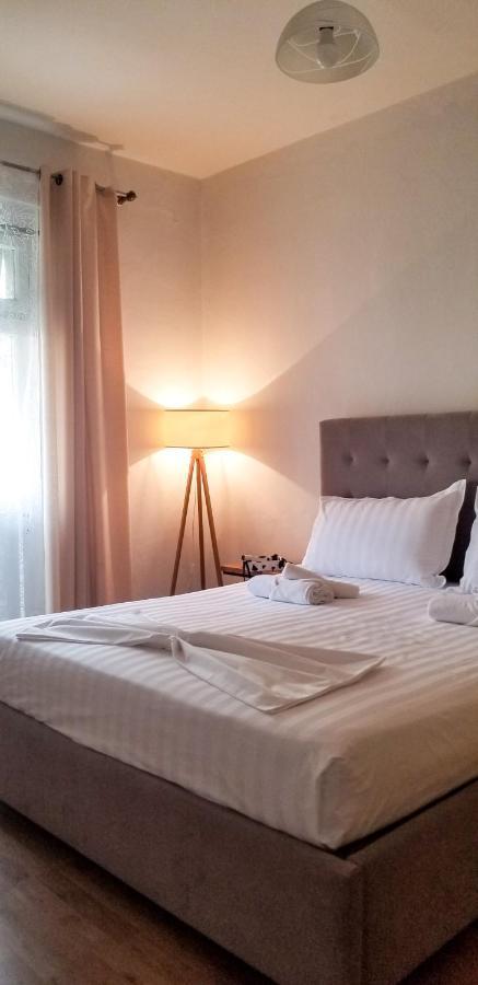 Spacious And Cozy - Ajia Tirana